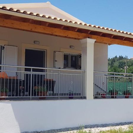 Апартаменты Casa Loukia Гастури Экстерьер фото